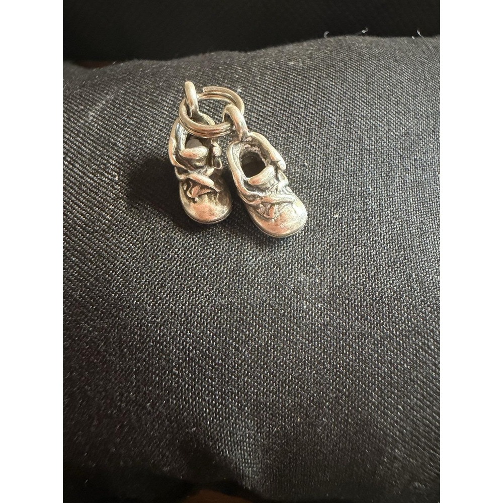Sterling Silver 3D Movable Pair of Baby Booties Shoes Charm